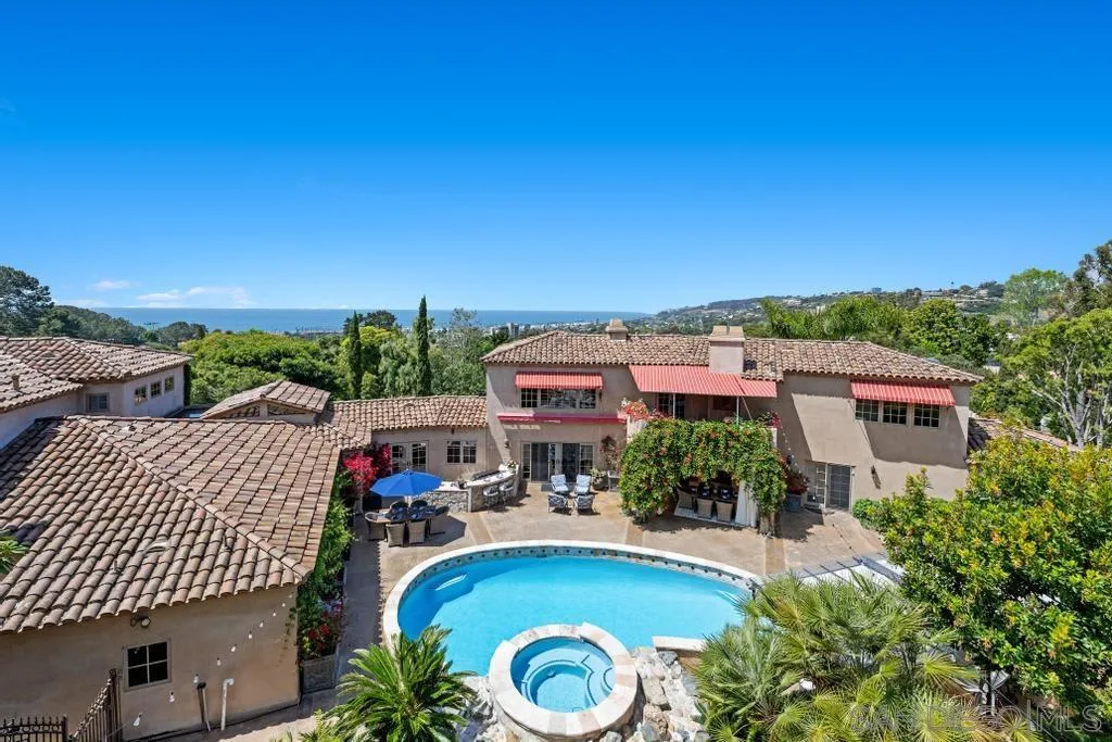 La Jolla, CA 92037