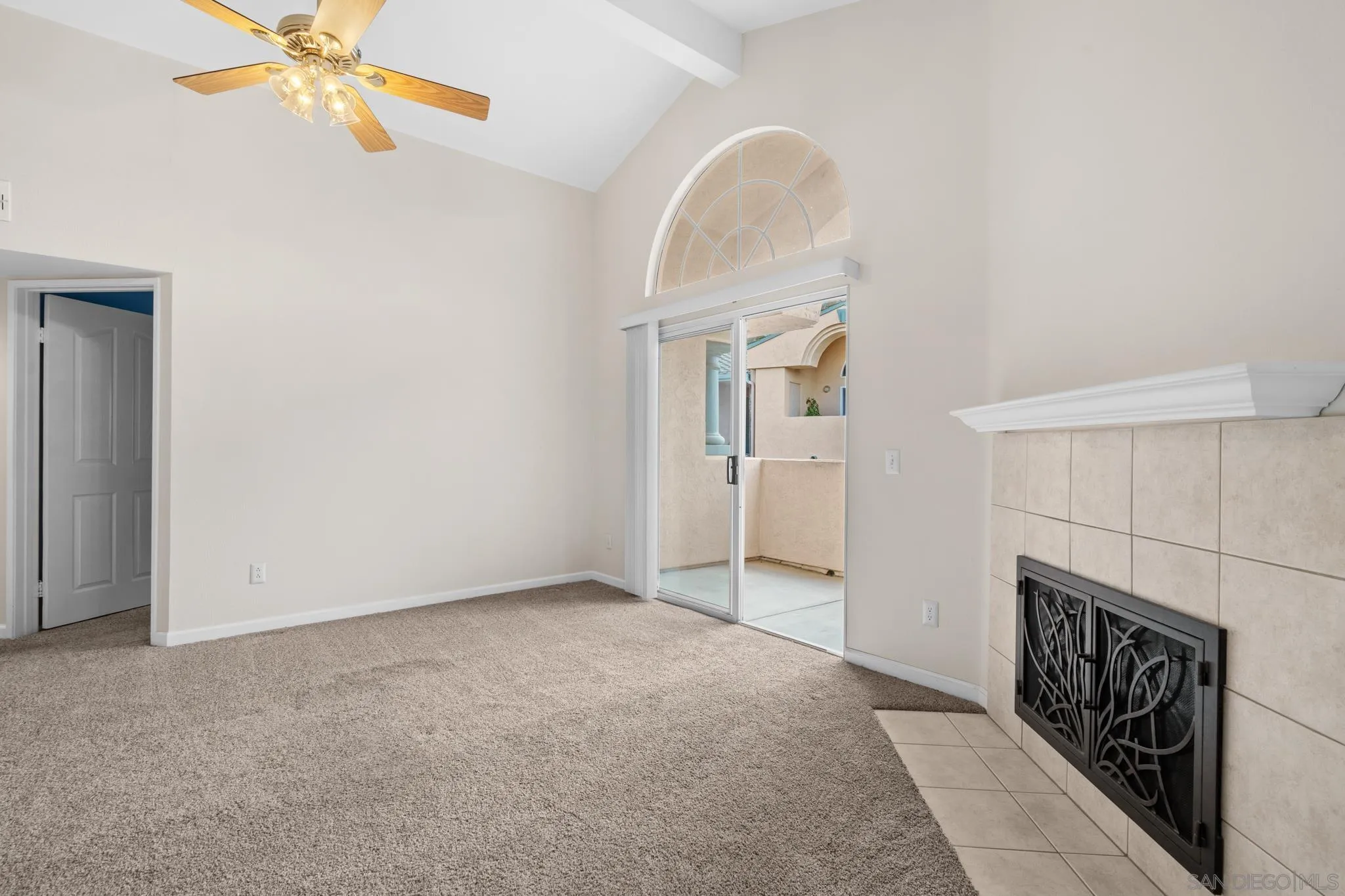 Photo #3: 240025660 Listing 
