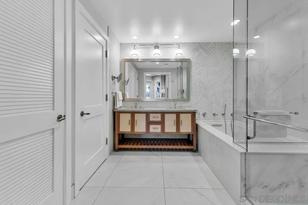 Photo #22: 240025763 Listing: Photo #22