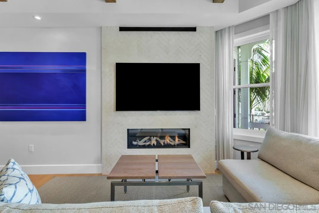 Photo #10: 240025763 Listing: Photo #10