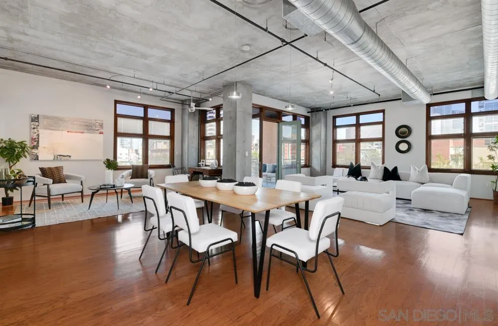 Photo #4: 240026020 Listing 