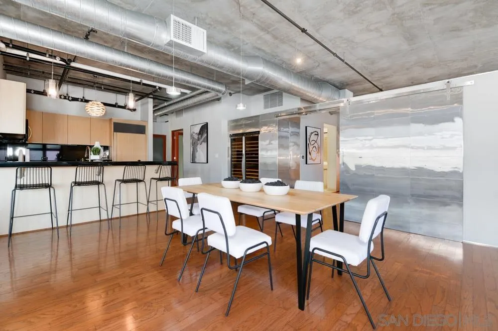 Photo #6: 240026020 Listing 