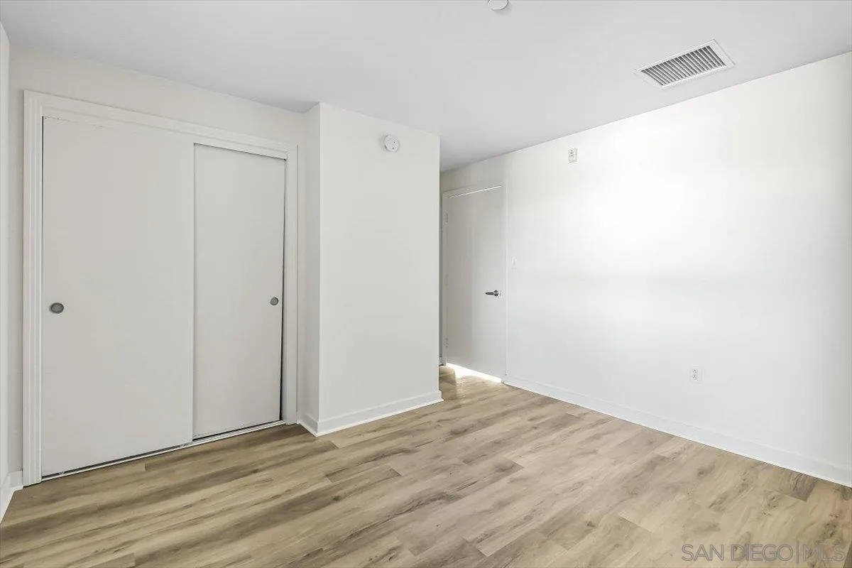 Photo #11: 240026021 Listing: Photo #11