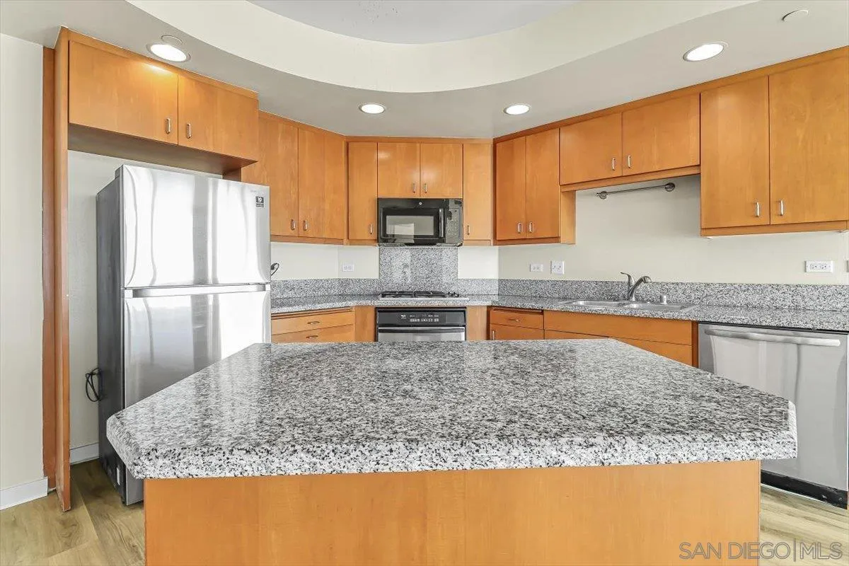 Photo #14: 240026021 Listing: Photo #14