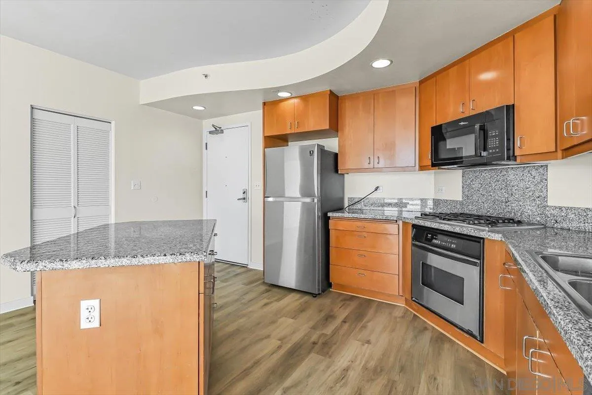 Photo #19: 240026021 Listing: Photo #19