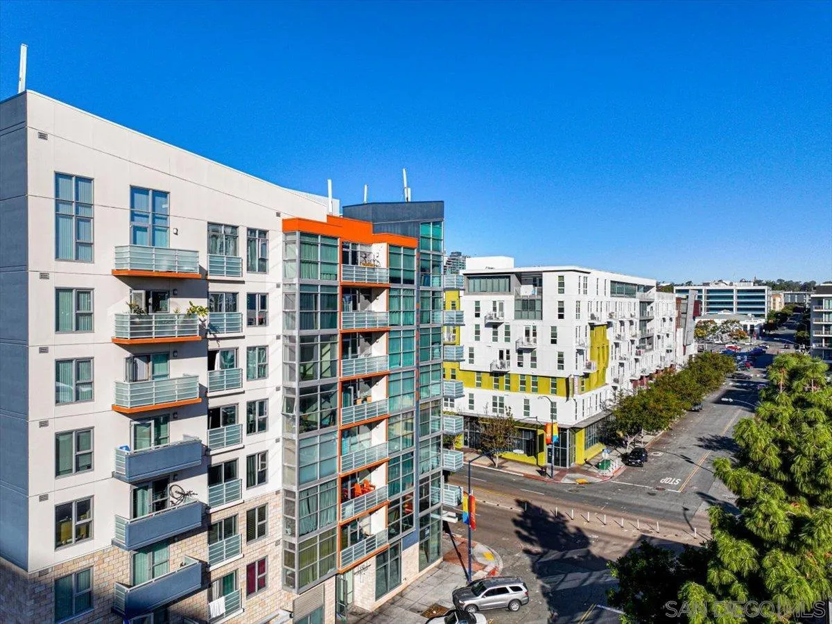 Photo #3: 240026021 Listing 