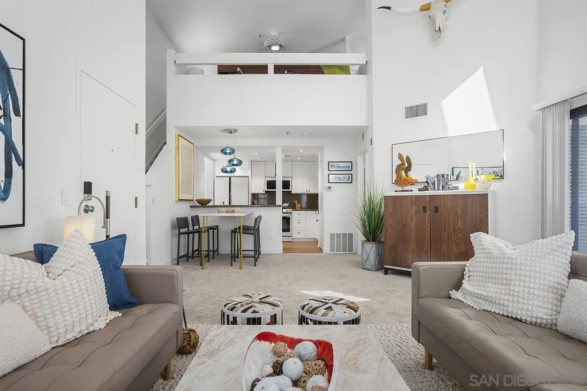 Photo #5: 240026067 Listing 