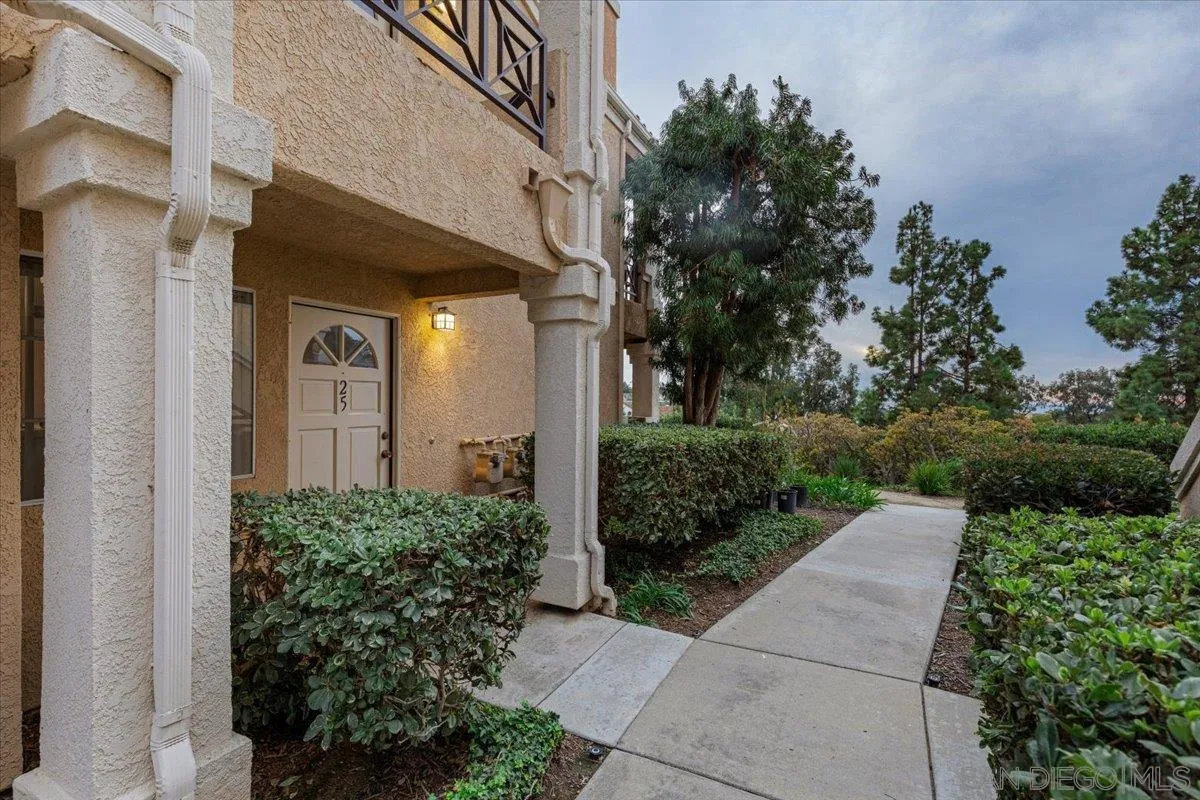 Photo #3: 240026075 Listing 