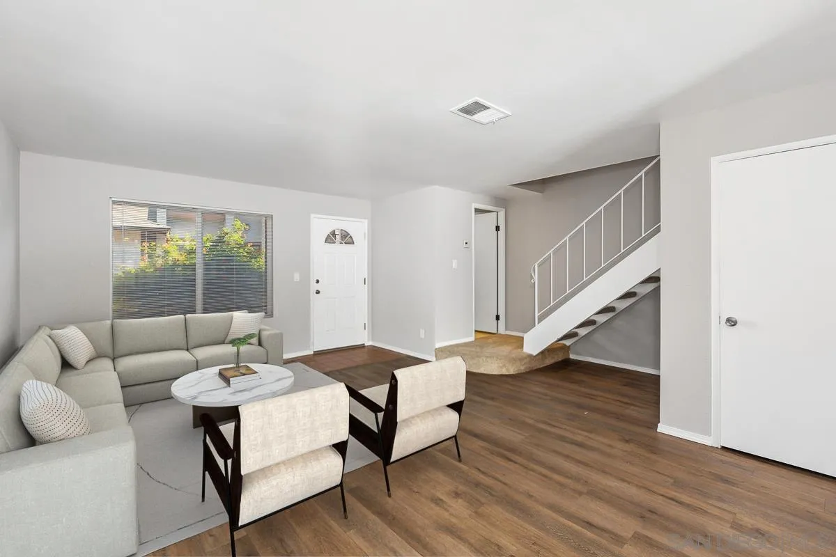 Photo #3: 240026172 Listing 
