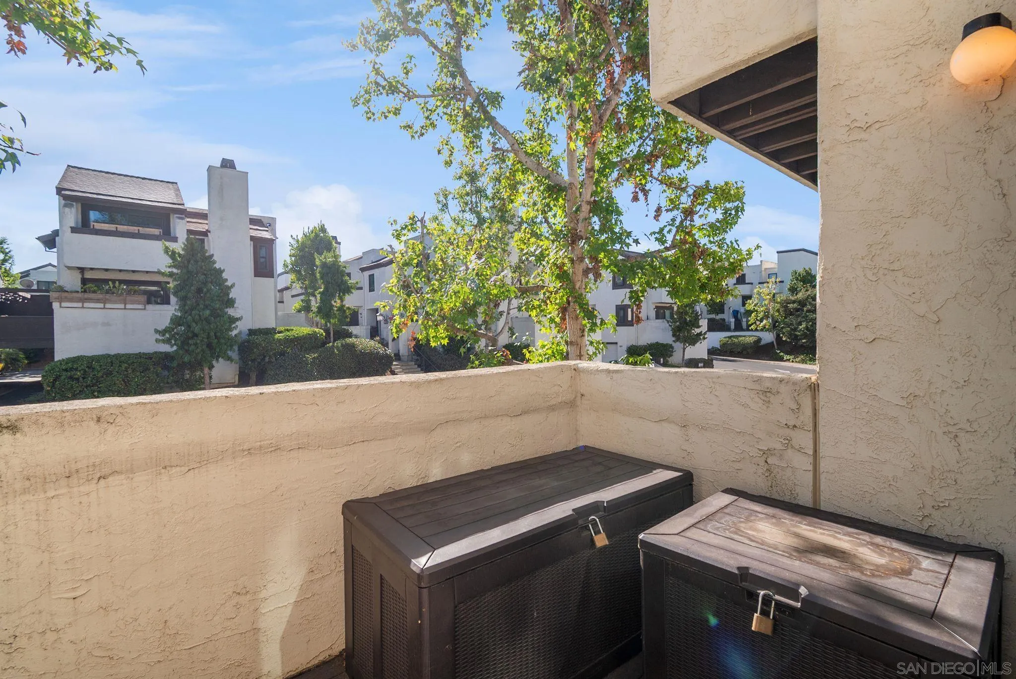Photo #5: 240026240 Listing 