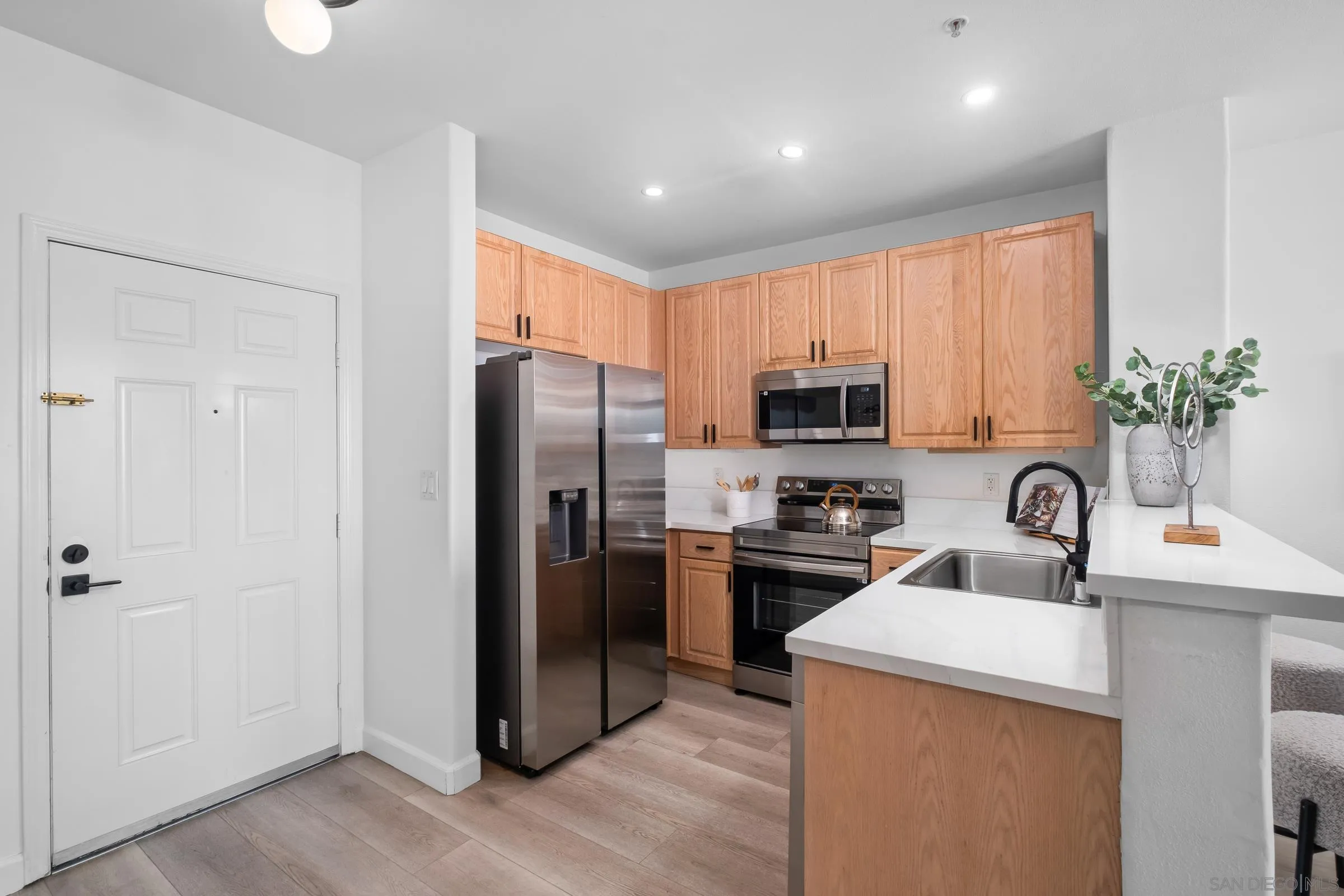 Photo #4: 240026258 Listing 