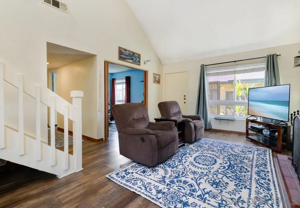 Photo #4: 240026302 Listing 