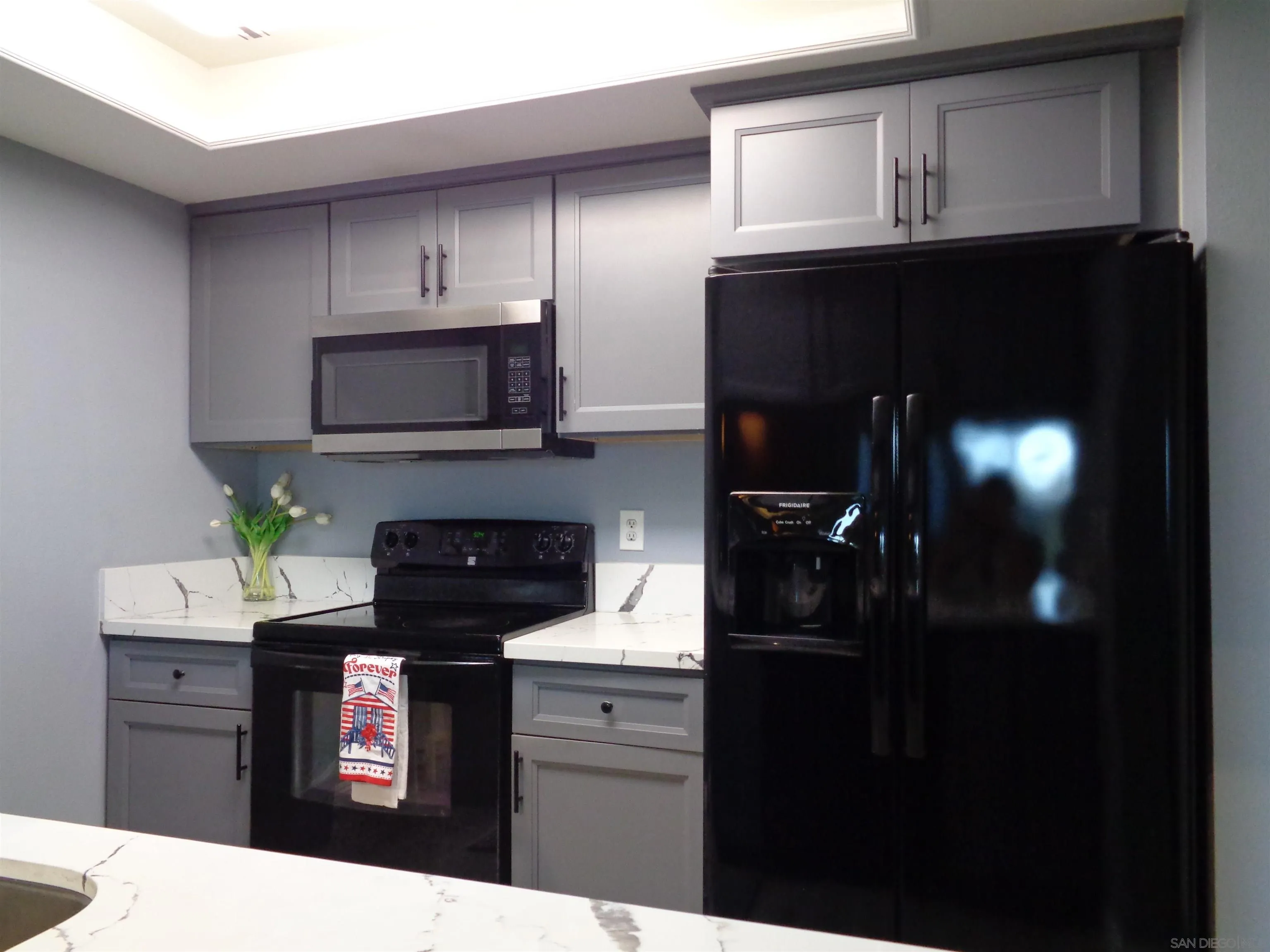 Photo #4: 240026464 Listing 