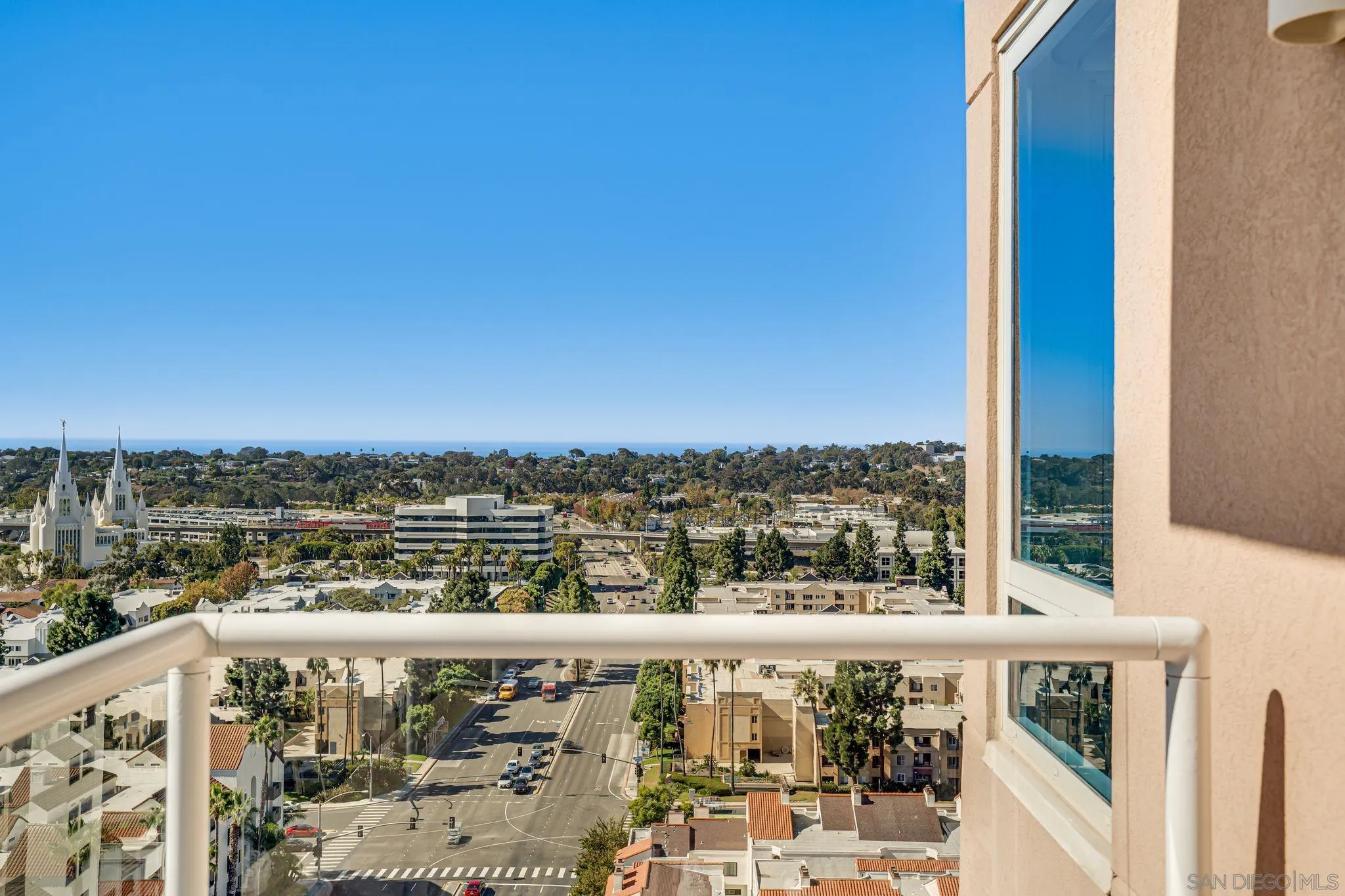 Photo #5: 240026629 Listing 