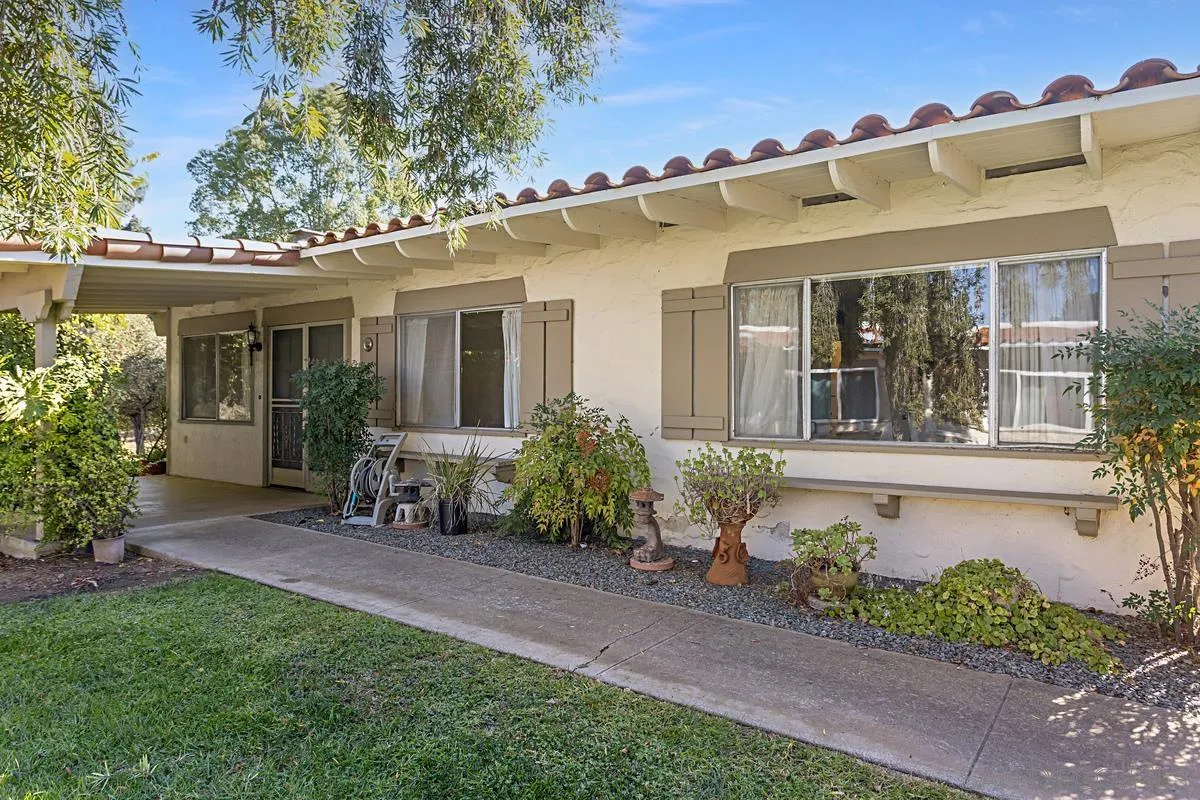 Photo #2: 240026648 Listing 