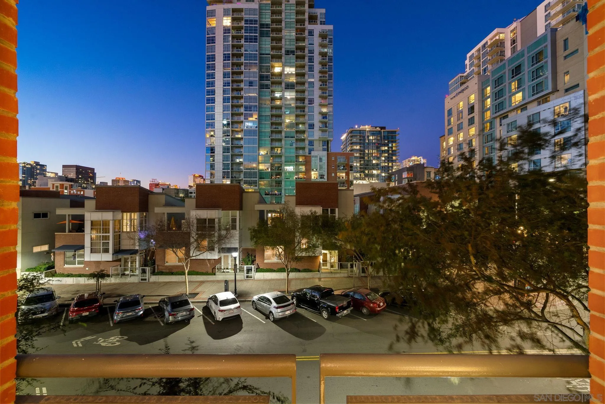 Photo #3: 240026667 Listing 