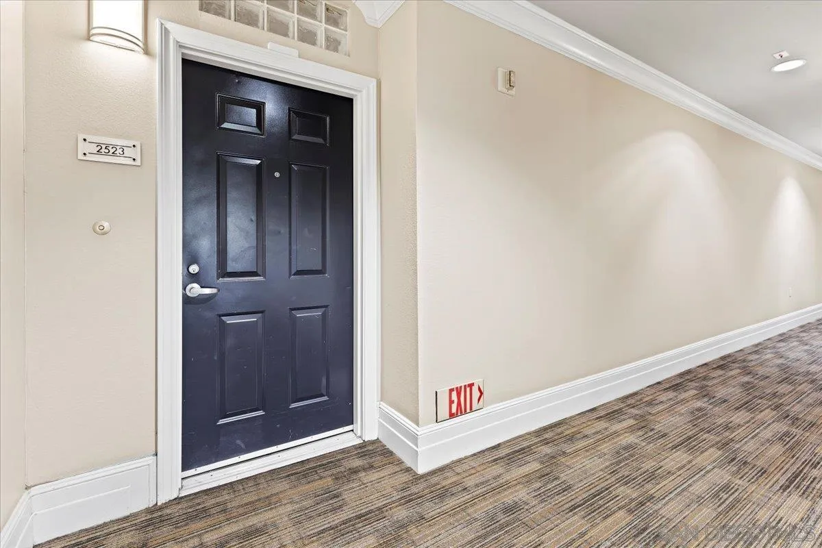 Photo #3: 240026884 Listing 