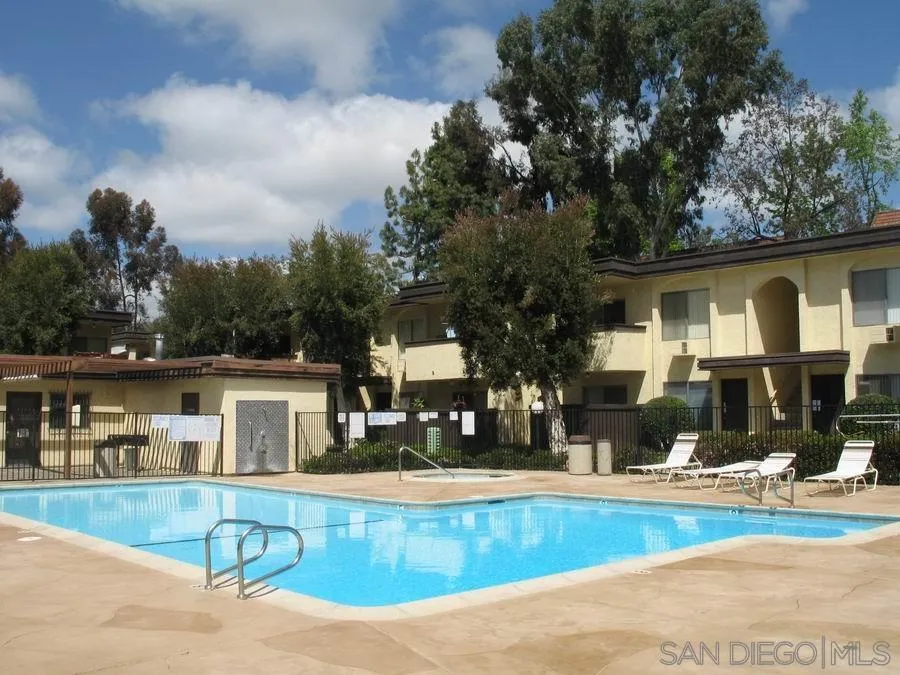 Photo #2: 240027015 Listing 