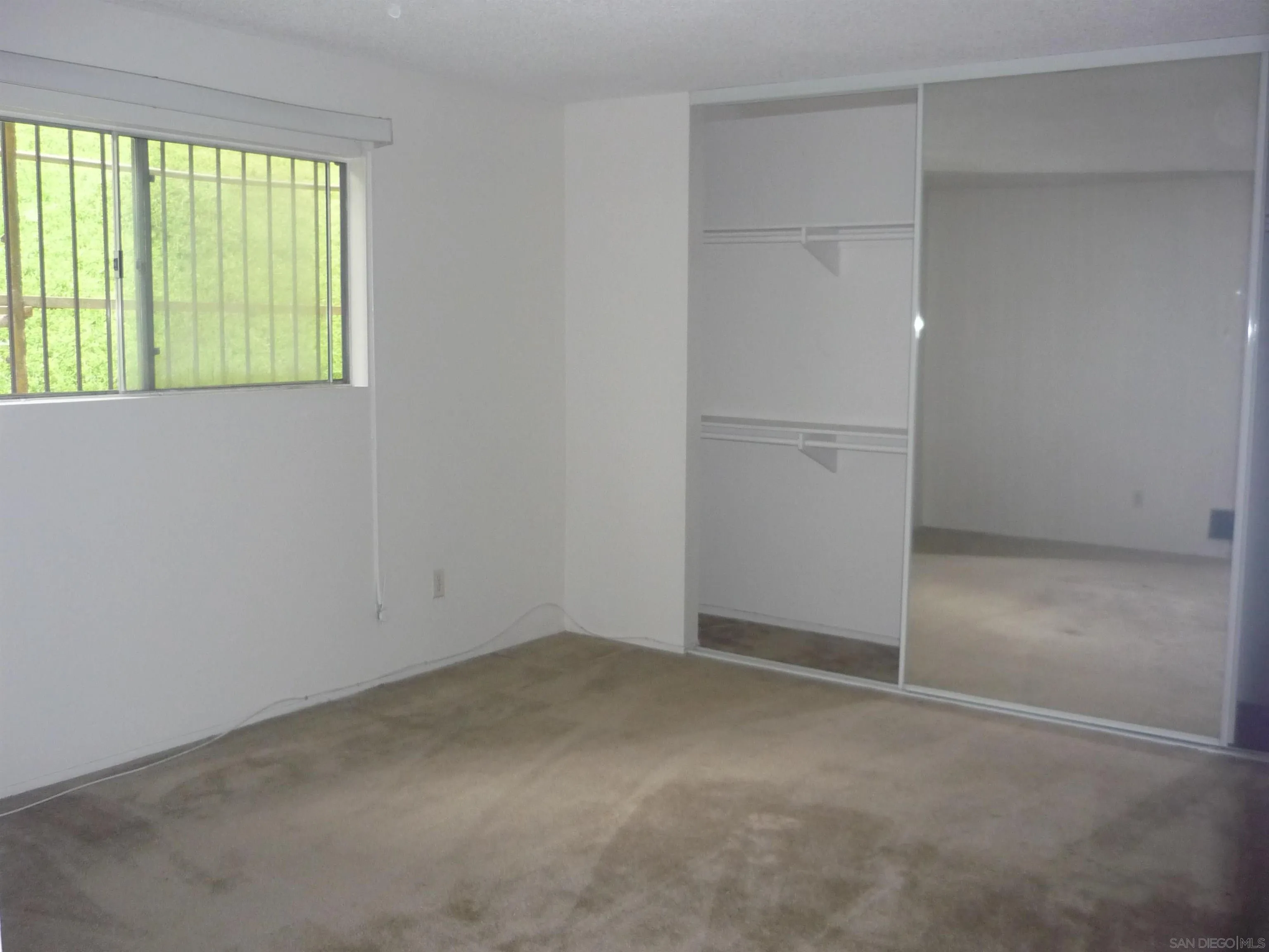 Photo #4: 240027015 Listing 
