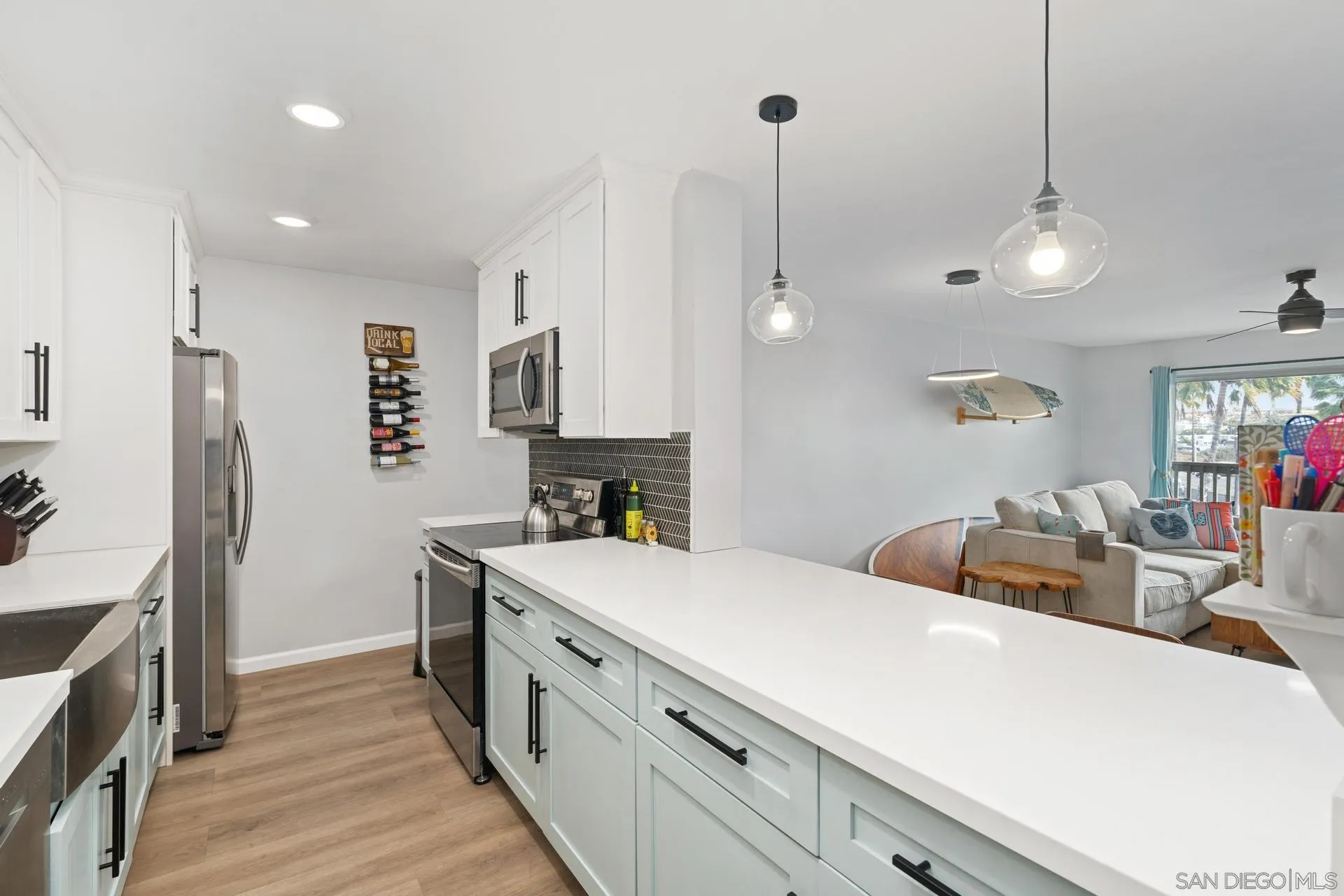 Photo #2: 240027045 Listing 