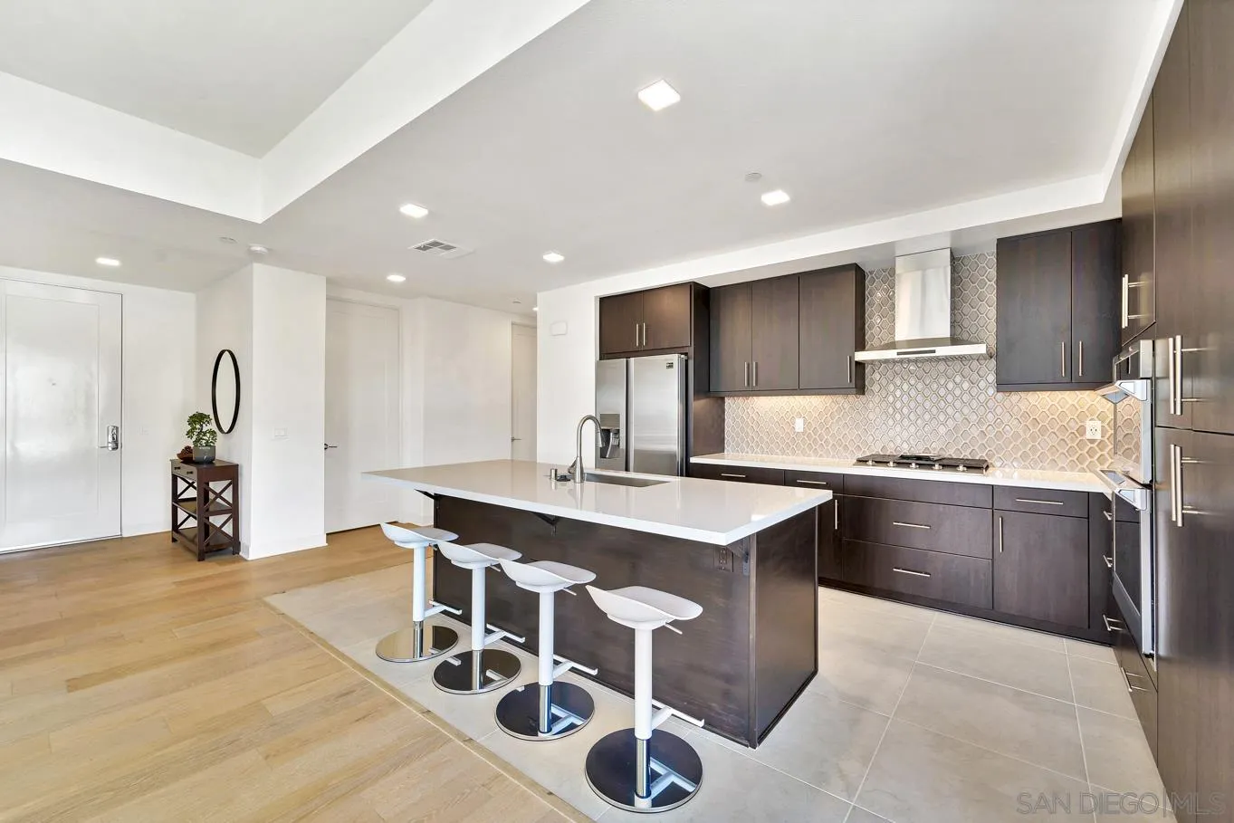 Photo #5: 240027162 Listing 