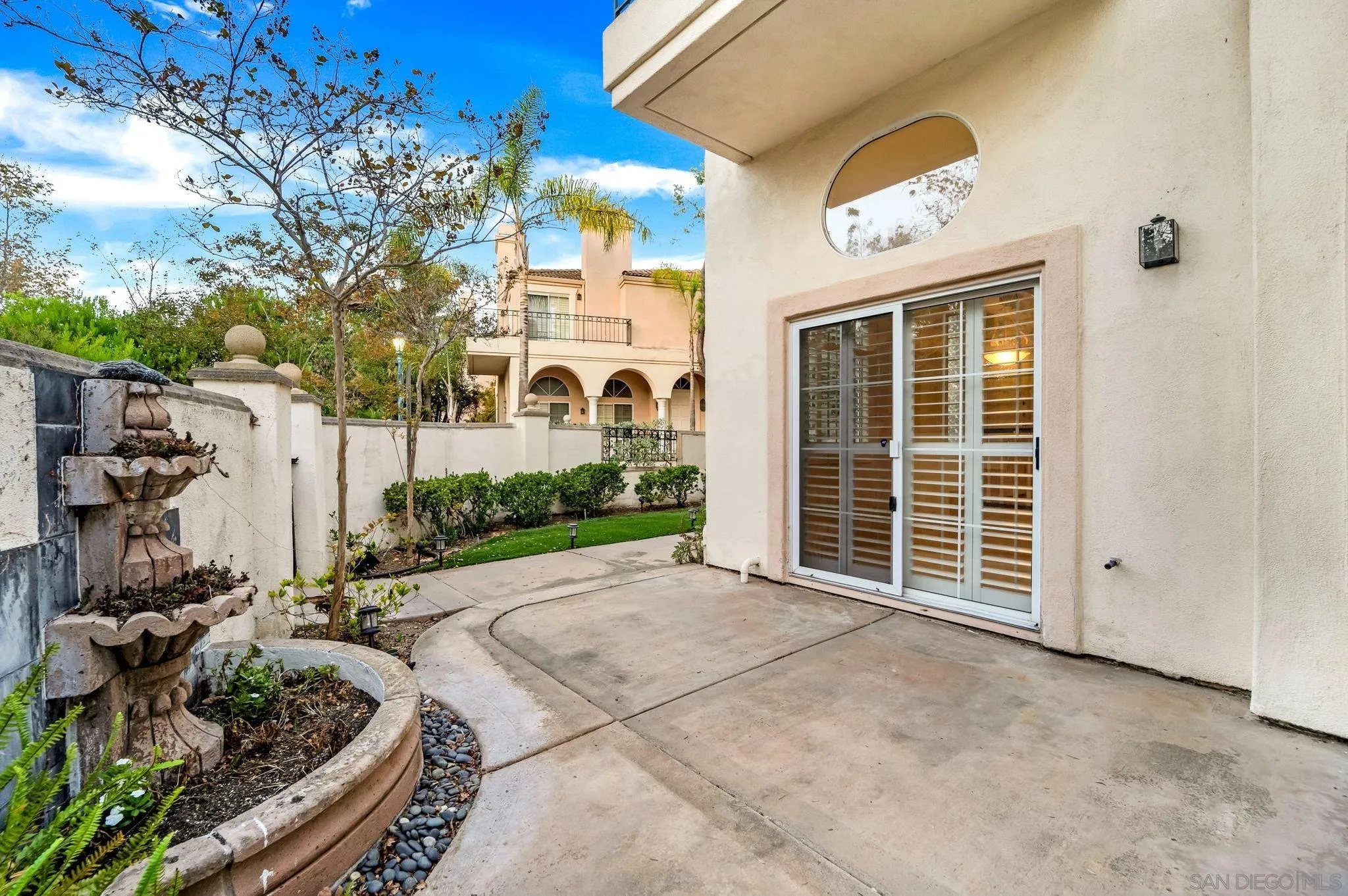 Photo #5: 240027400 Listing 