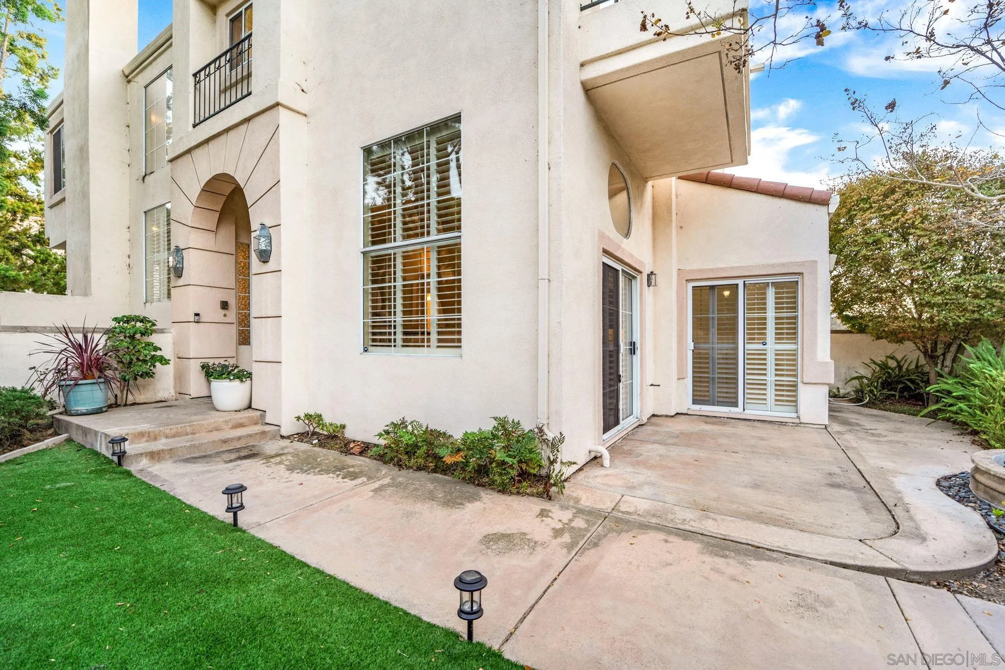 Photo #3: 240027400 Listing 