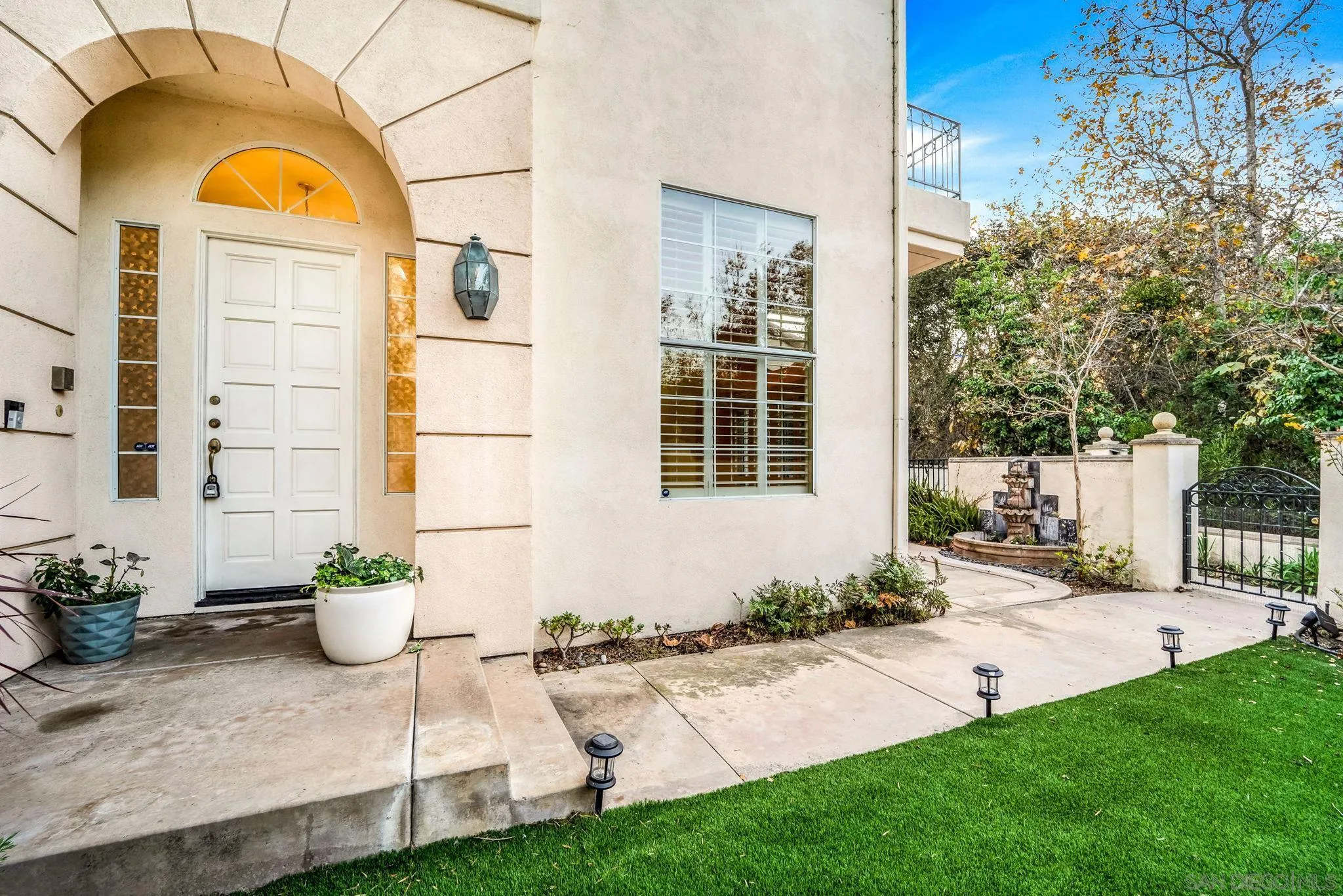 Photo #2: 240027400 Listing 