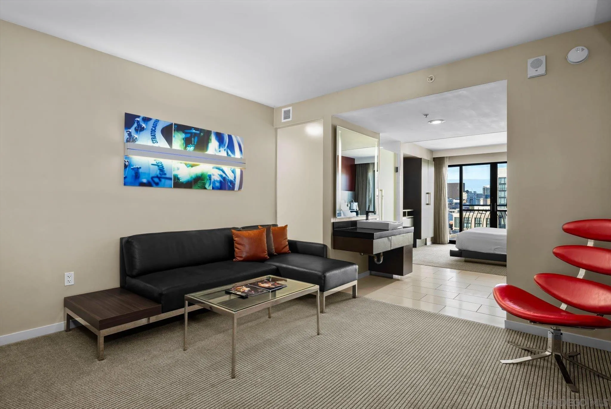 Photo #3: 240027555 Listing 