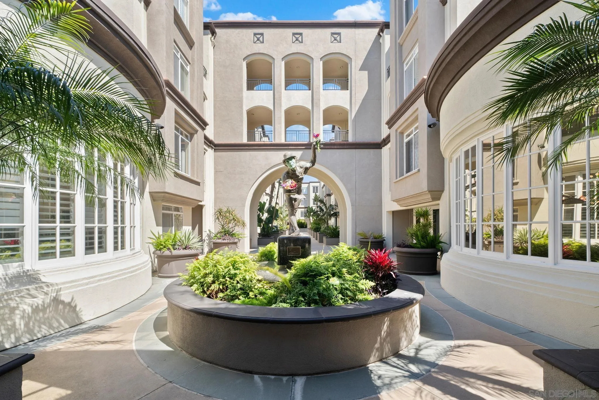 Photo #4: 240027575 Listing 