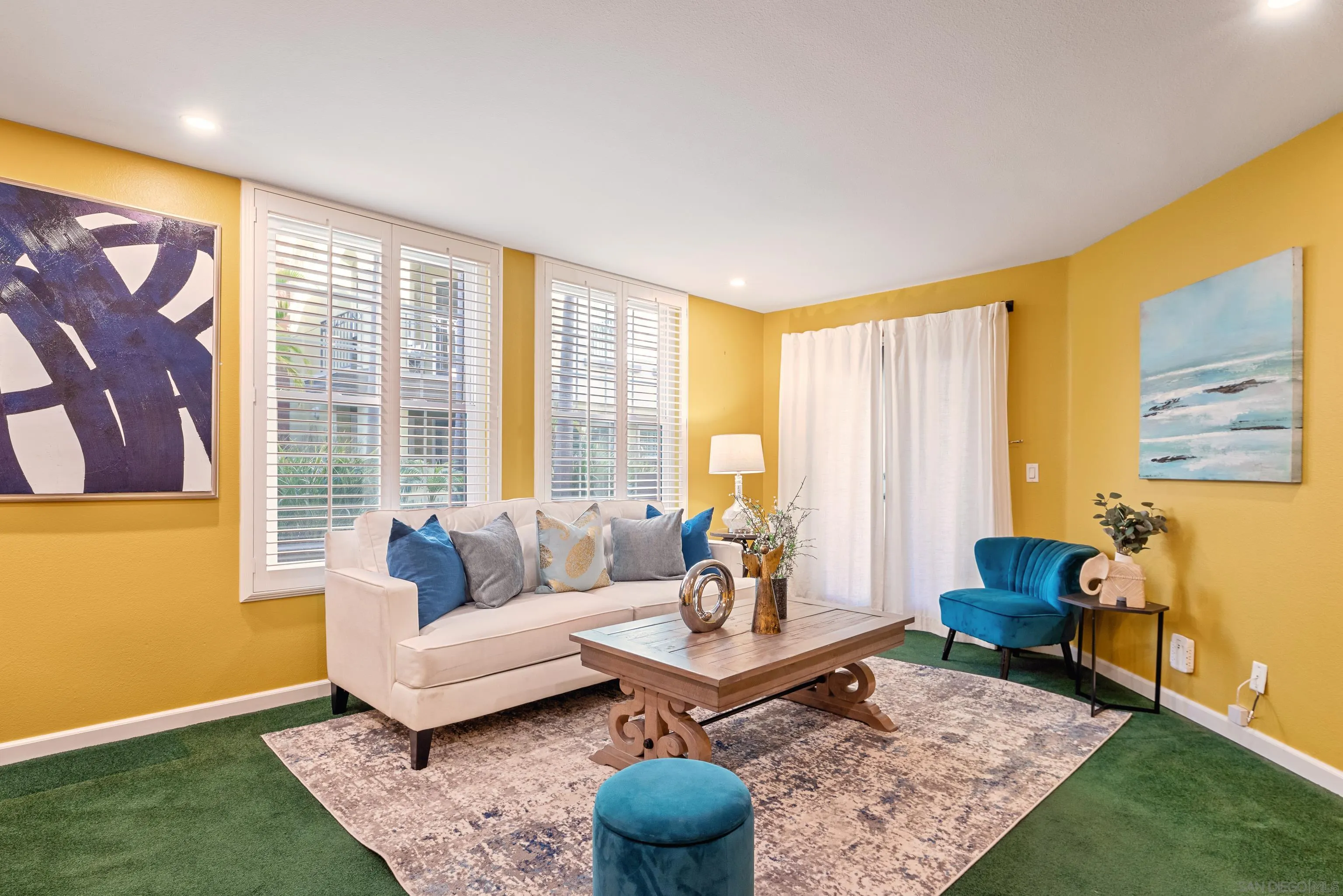 Photo #3: 240027582 Listing 