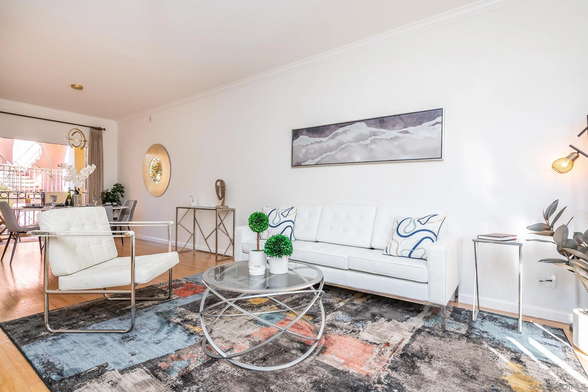Photo #4: 240027611 Listing 
