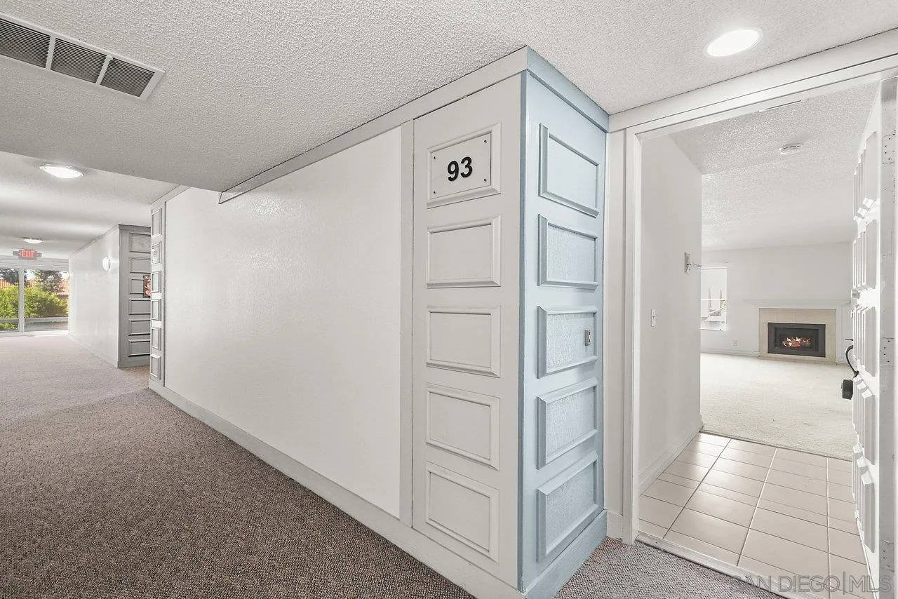 Photo #3: 240027650 Listing 