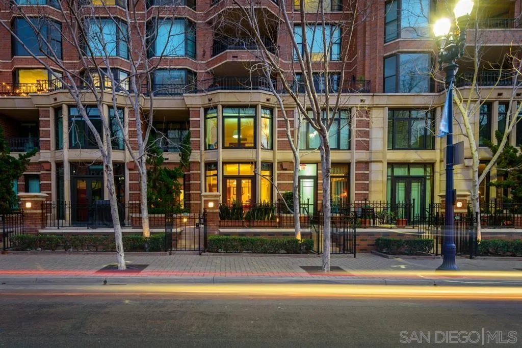 Photo #5: 240027685 Listing 