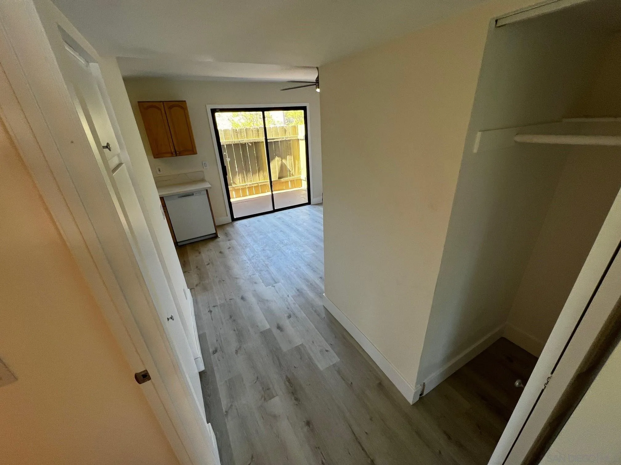 Photo #6: 240027717 Listing 