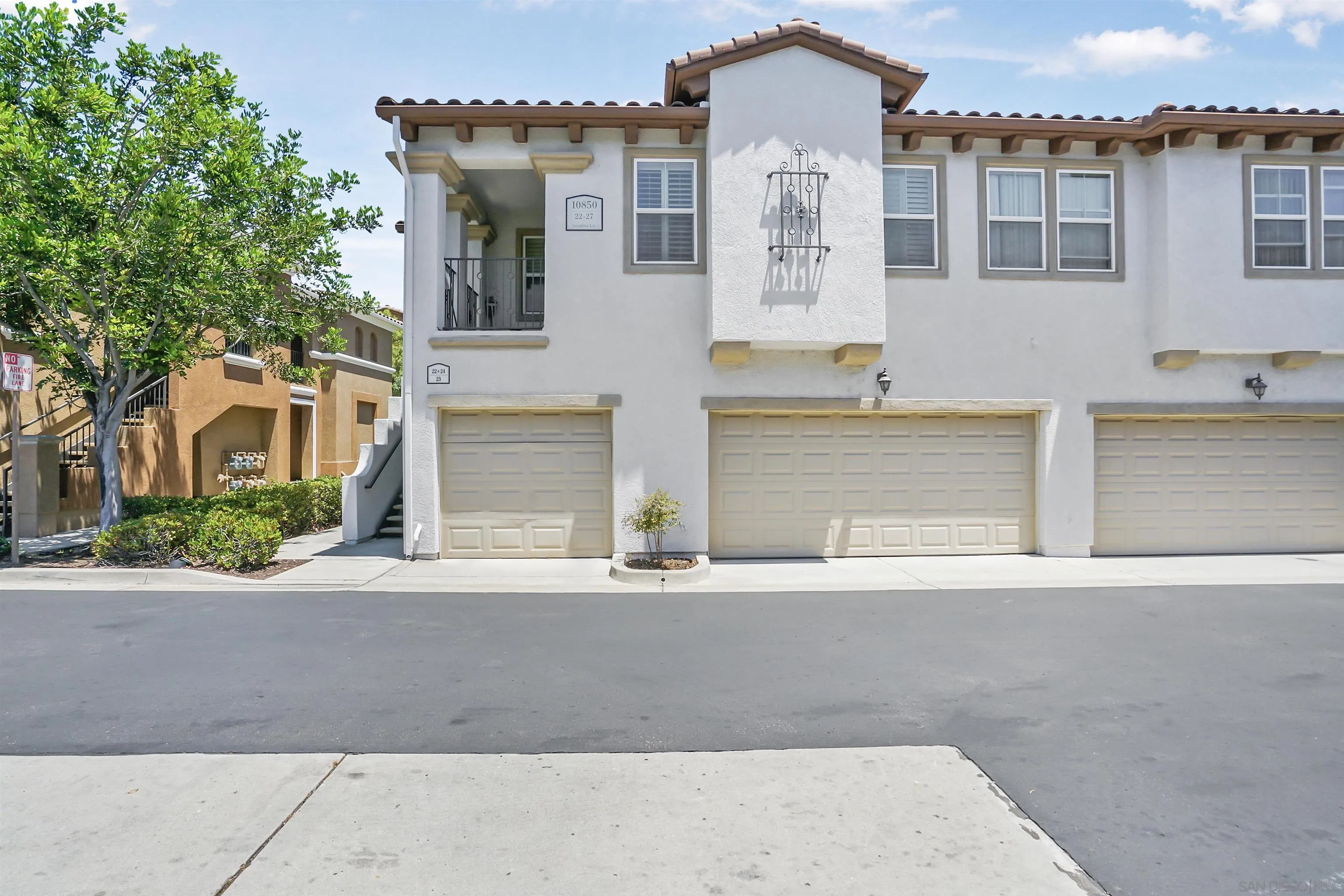 Photo #2: 240027939 Listing 
