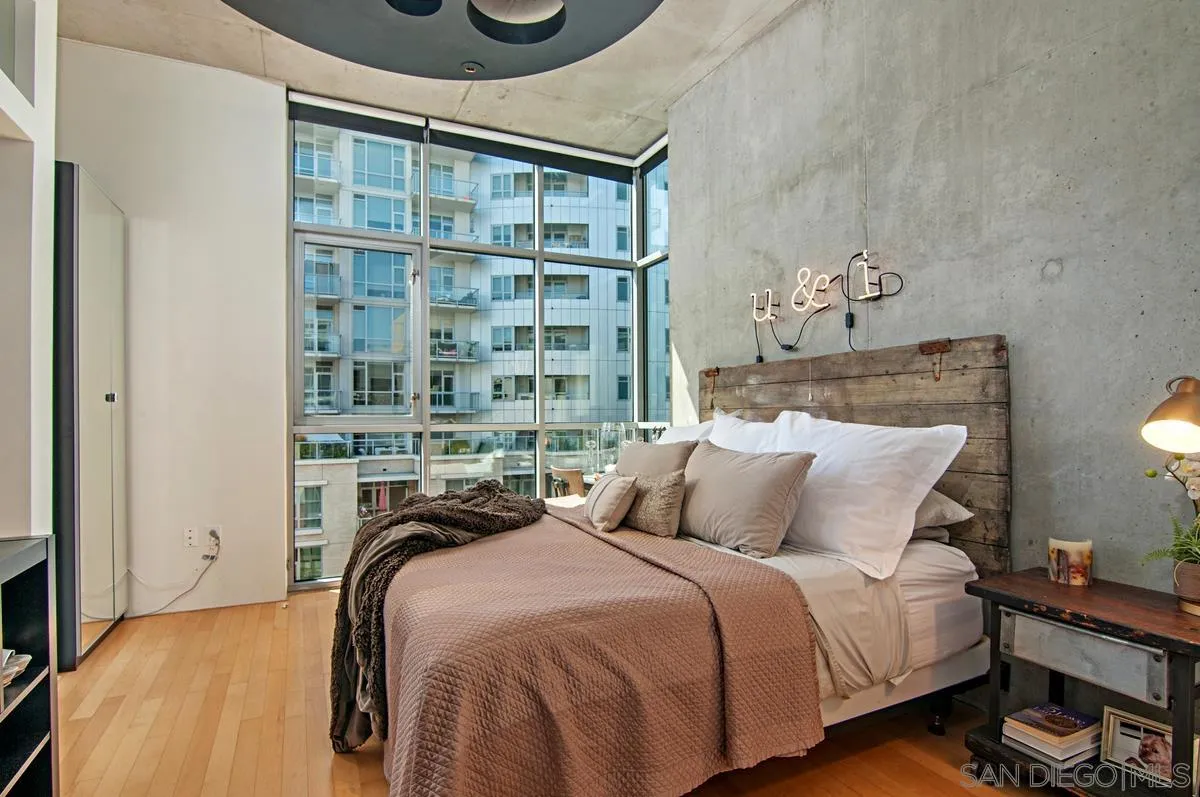 Photo #3: 240028034 Listing 
