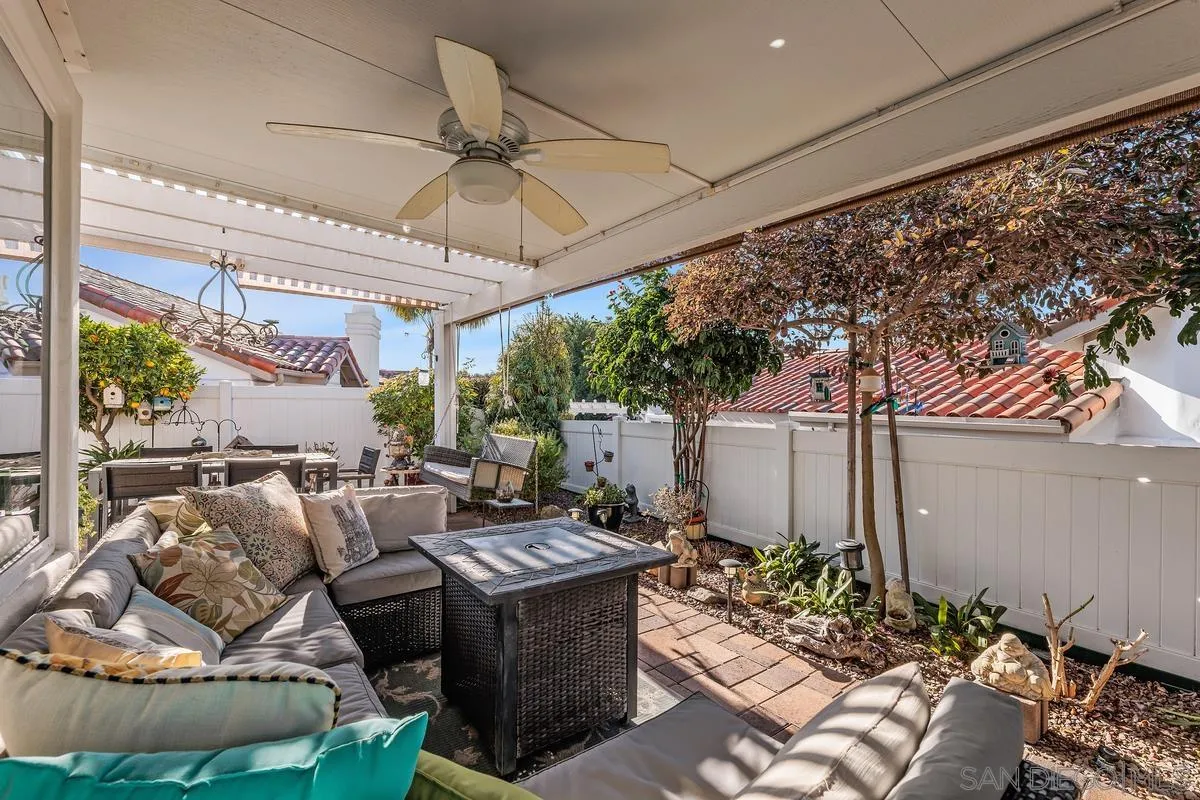 Photo #2: 240028047 Listing 