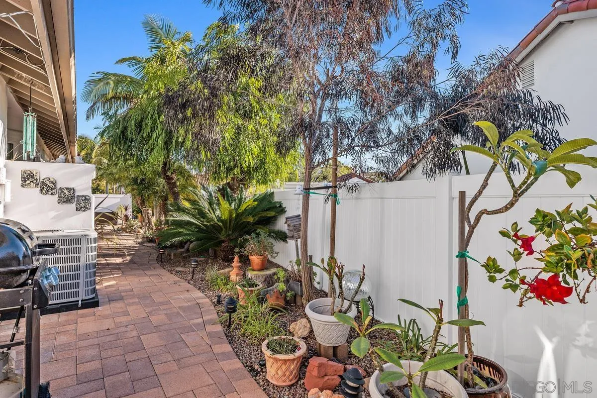 Photo #4: 240028047 Listing 