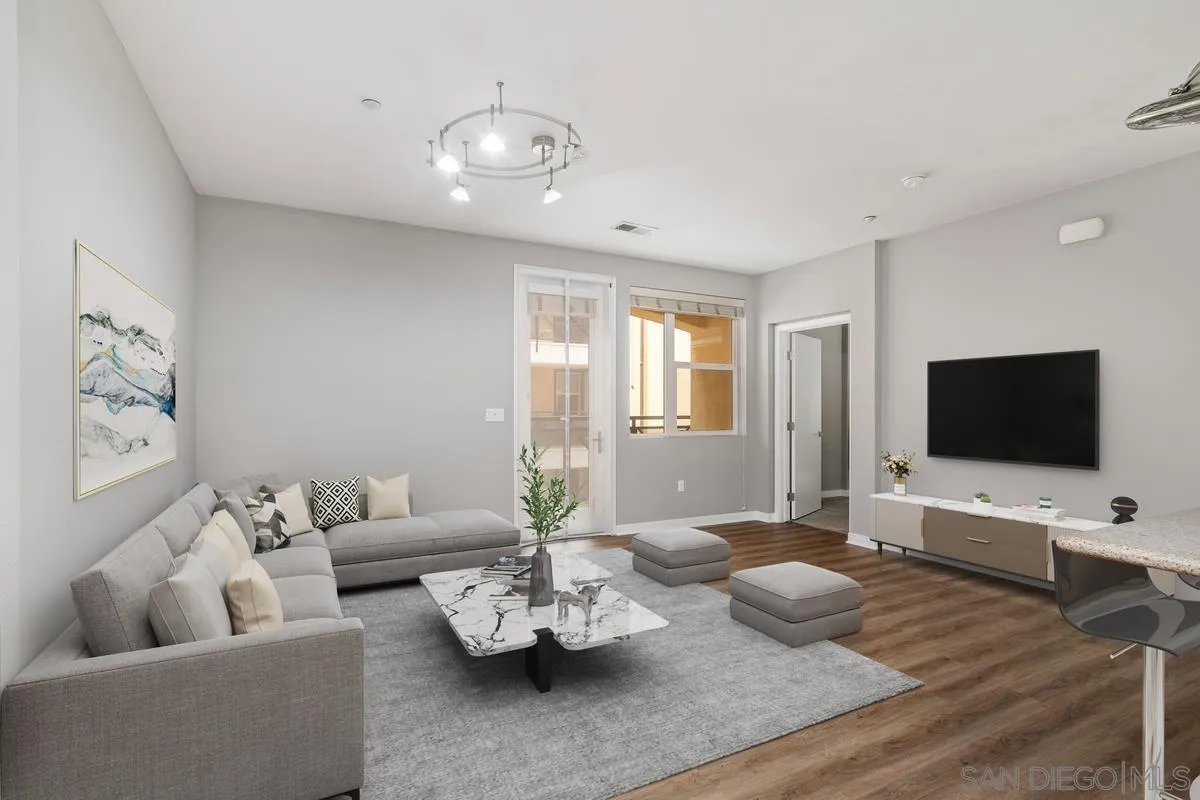 Photo #3: 240028101 Listing 