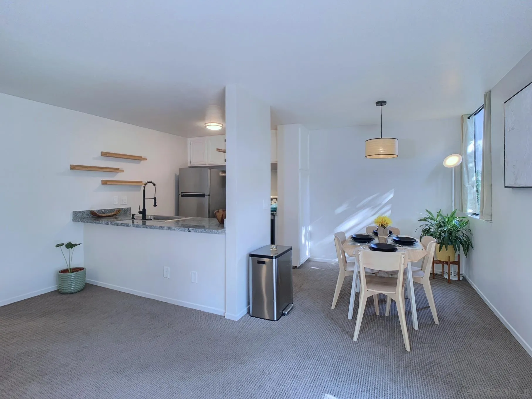 Photo #4: 240028107 Listing 