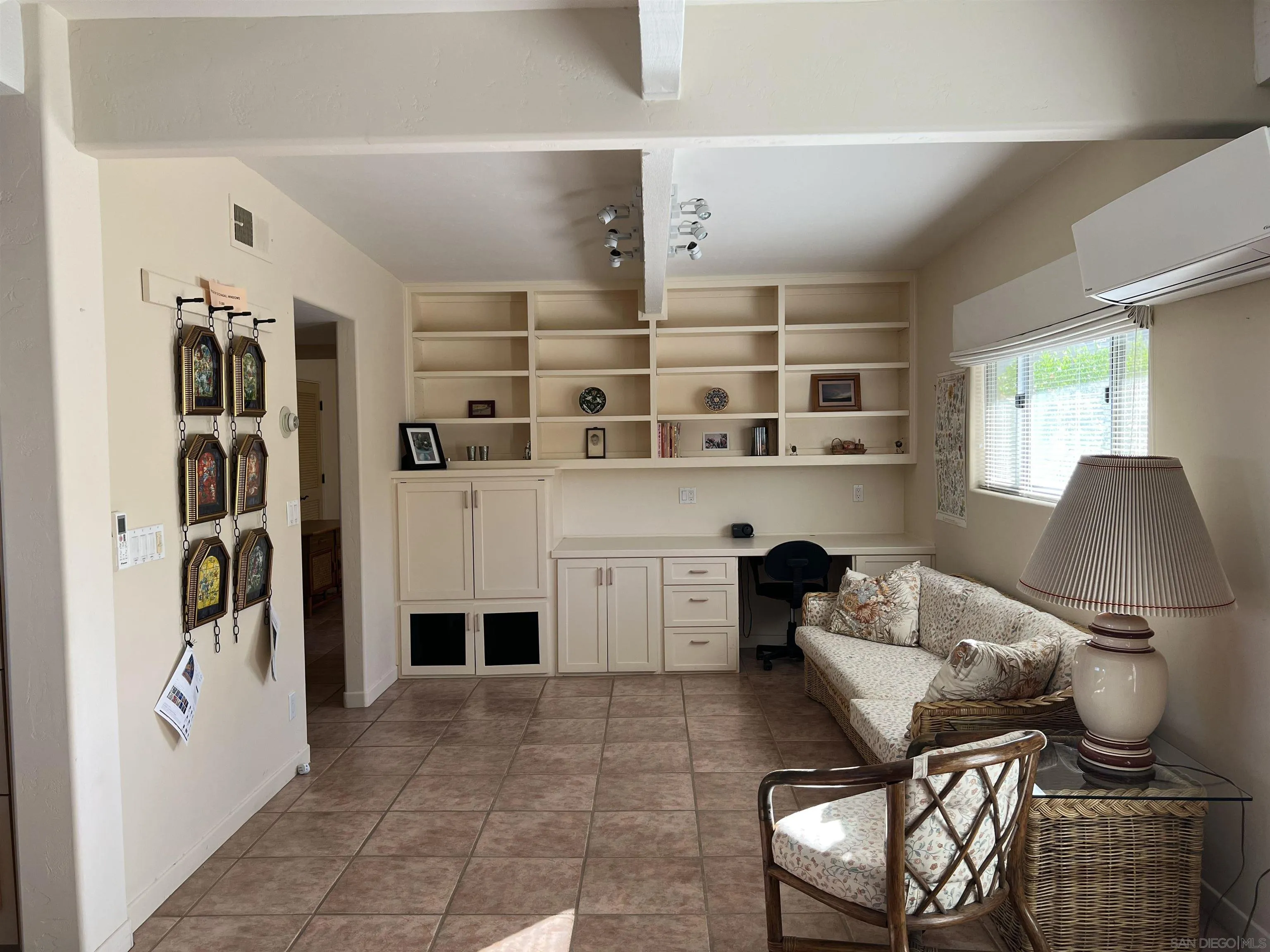 Photo #3: 240028124 Listing 