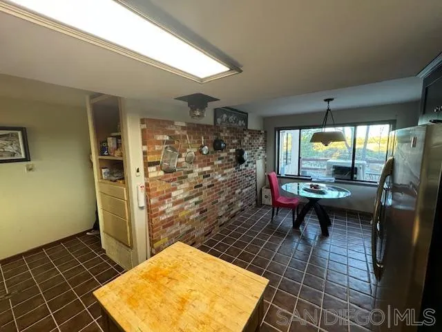 https://cdn.realtyfeed.com/cdn/0/240028294/942005633eba85ae66773342c323500c.webp