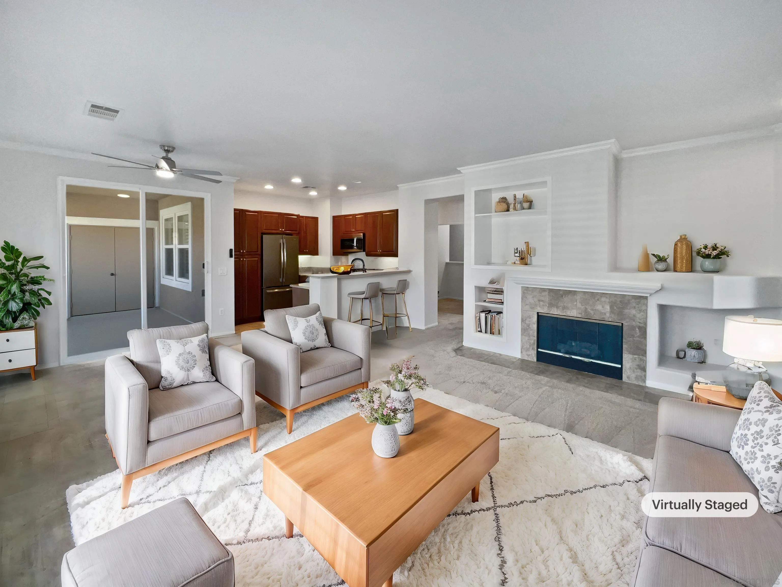 Photo #2: 240028302 Listing 
