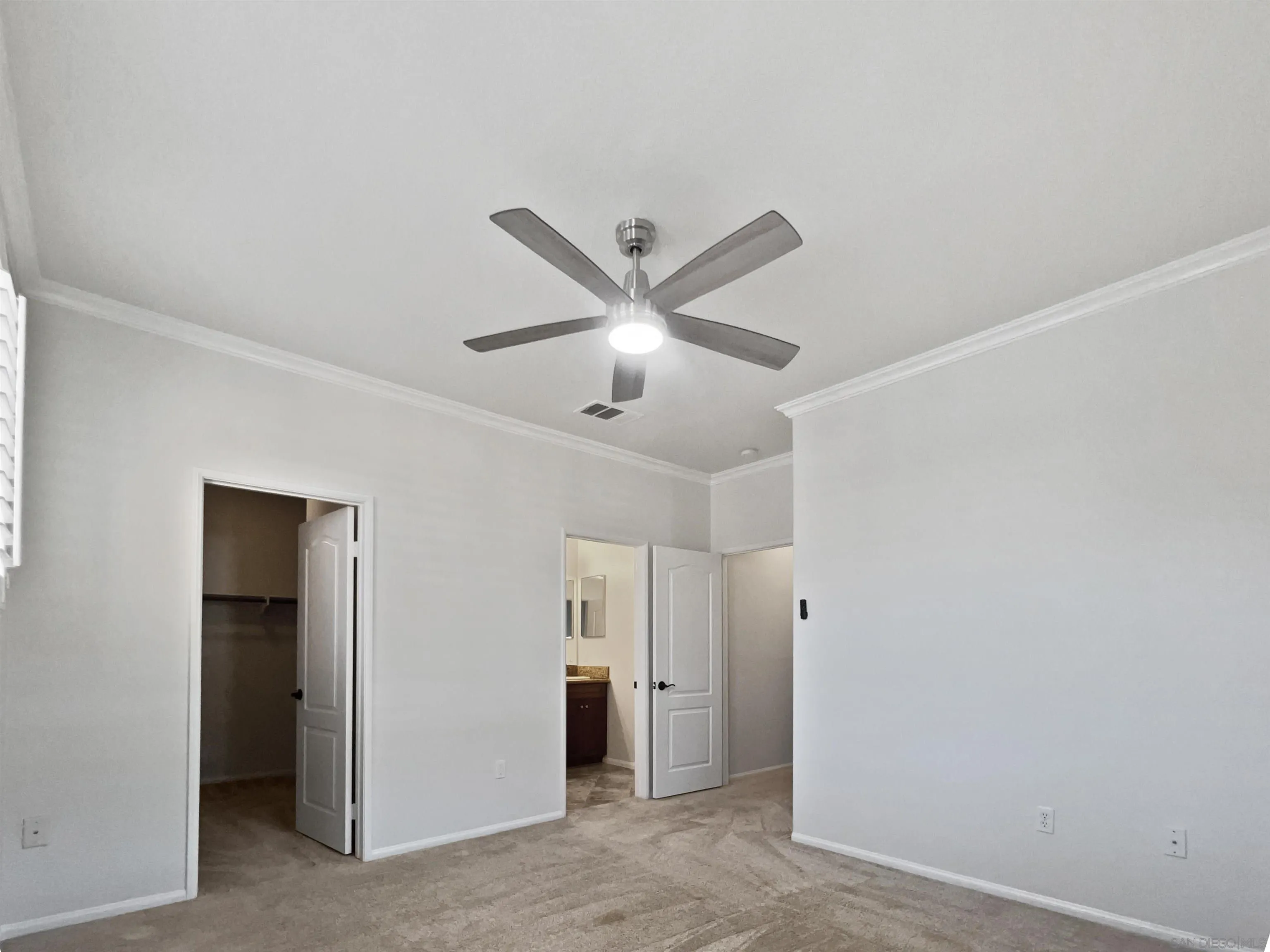 Photo #5: 240028302 Listing 