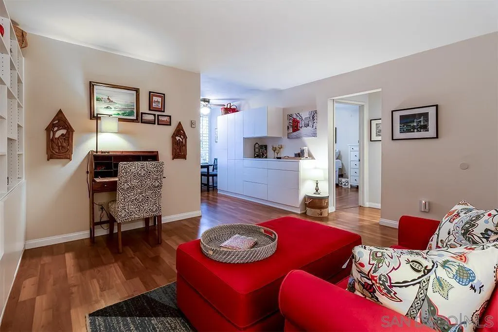 Photo #3: 240028443 Listing 