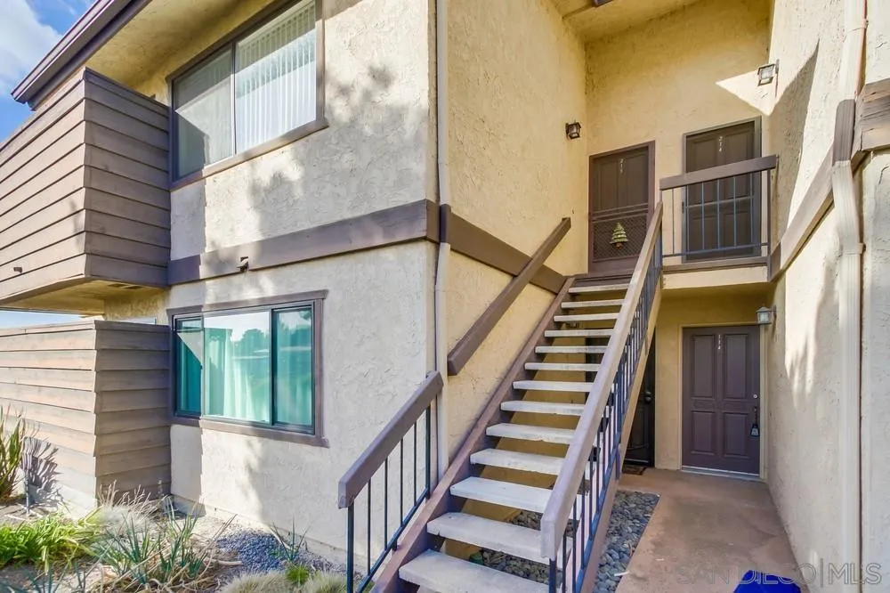 Photo #3: 240028471 Listing 