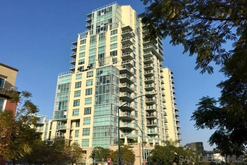 Photo #2: 240028505 Listing 