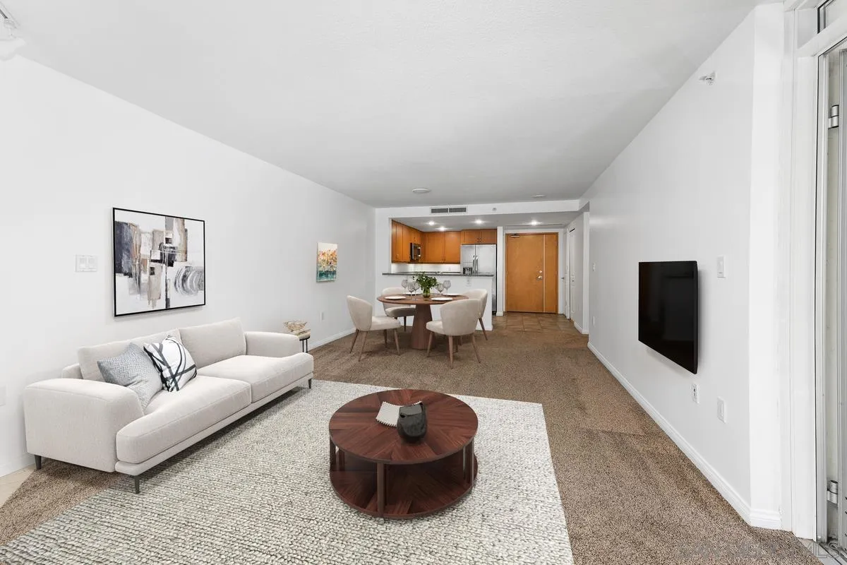 Photo #6: 240028505 Listing 