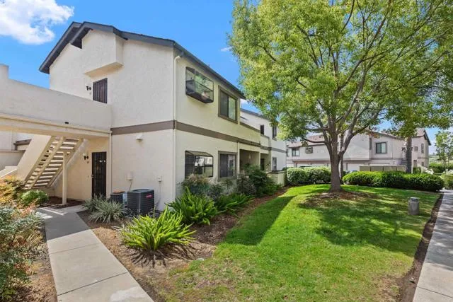 MLS: PTP2403042 Condo For Sale